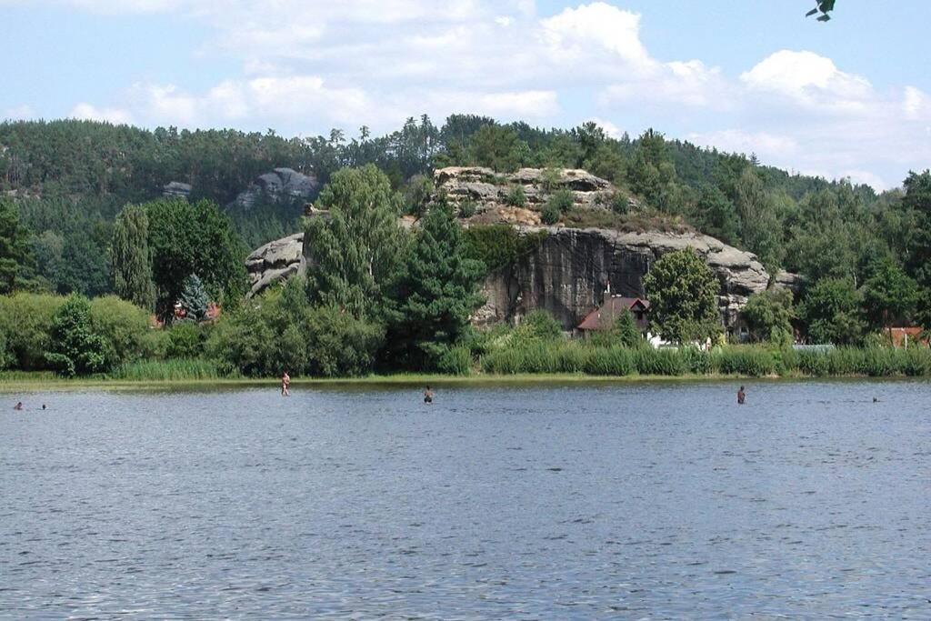 Apartman U Ceskeho Raje Knezmost Exterior photo